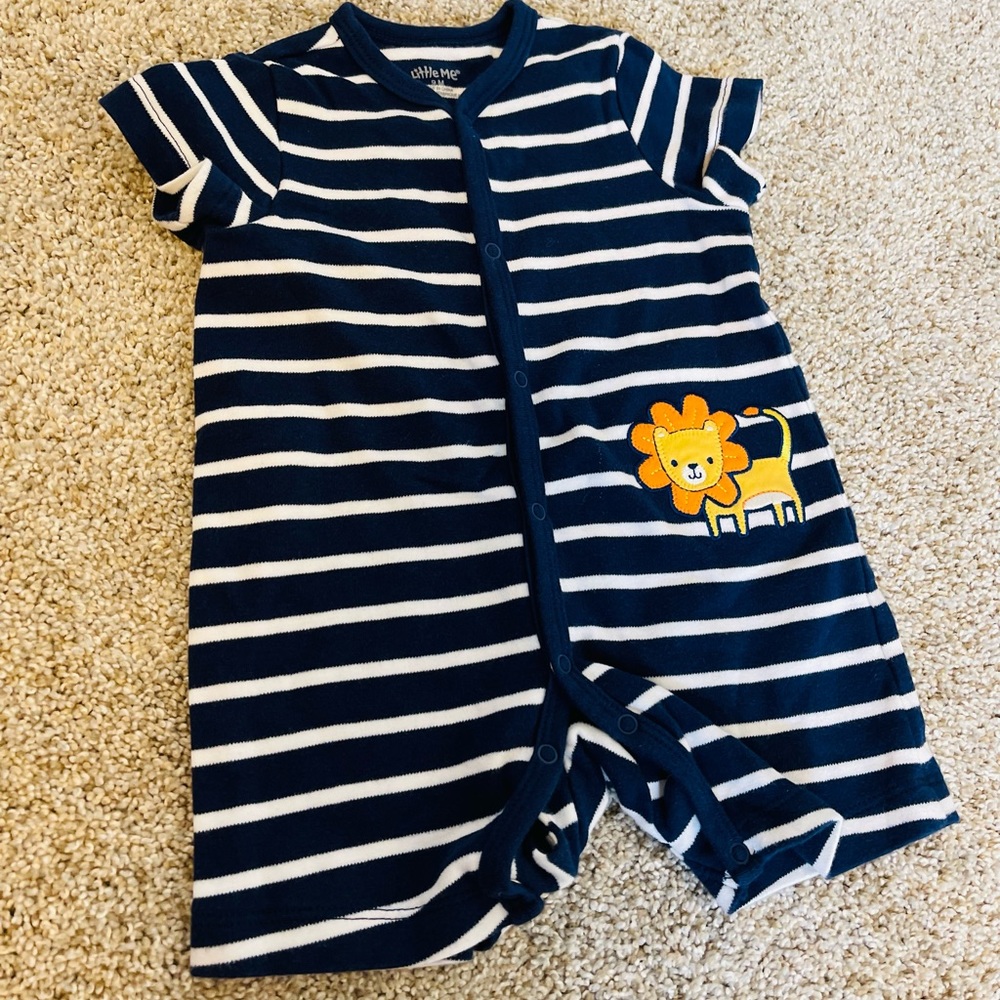 LITTLE ME: Lion one piece
